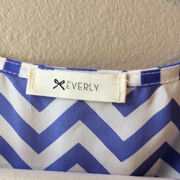 Everly Blue & White Chevron Blouse - Picture 5 of 7